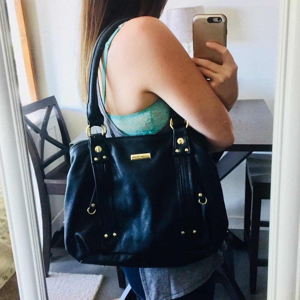 Black Marc Fisher Handbag